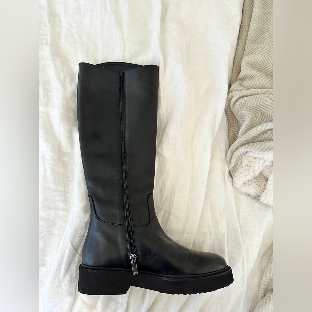 brand new Aquatalia 100% leather calf boots 7.5